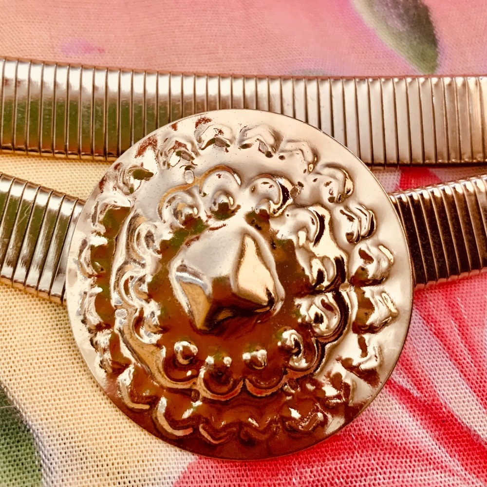 Vintage Gold Tone Serpentine Coil Stretch Belt - Picture 5 of 10